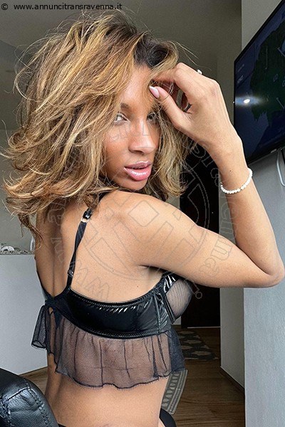 Foto Annunci Kiara Bardo Transescort Firenze